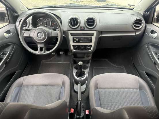 VOLKSWAGEN-GOL-1.6 MI TRENDLINE 8V FLEX 4P MANUAL VOLKSWAGEN-GOL-2015
