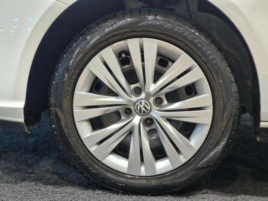 VOLKSWAGEN-GOL-2021