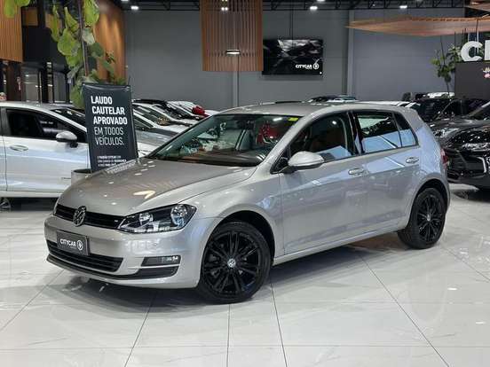 VOLKSWAGEN-GOLF-2017