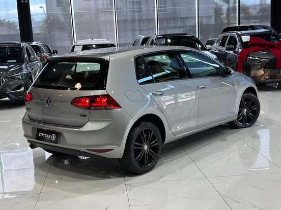 VOLKSWAGEN-GOLF-1.0 TSI COMFORTLINE 12V TOTAL FLEX 4P MANUAL VOLKSWAGEN-GOLF-2017