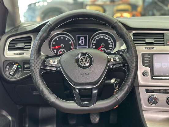 VOLKSWAGEN-GOLF-1.0 TSI COMFORTLINE 12V TOTAL FLEX 4P MANUAL VOLKSWAGEN-GOLF-2017