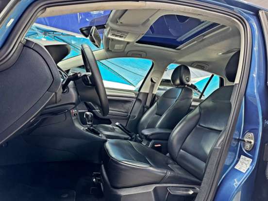 VOLKSWAGEN-GOLF-2014