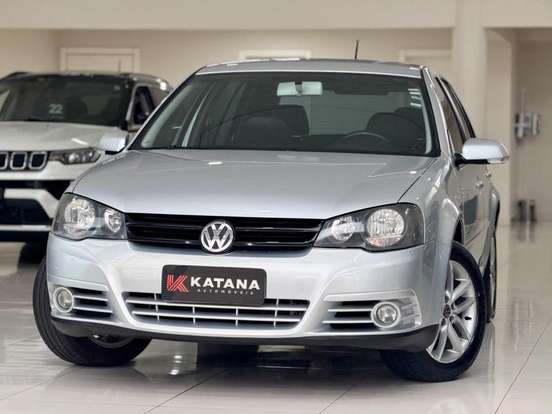 VOLKSWAGEN-GOLF-2011