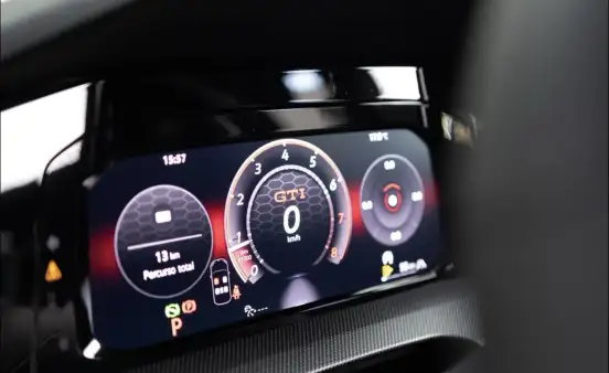 VOLKSWAGEN-GOLF-2026