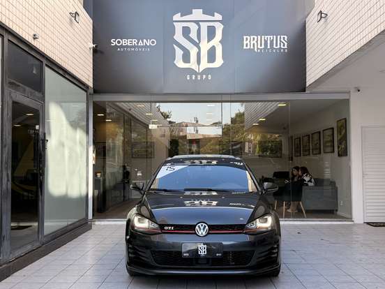 VOLKSWAGEN-GOLF-2015