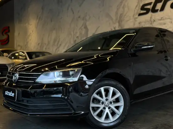 VOLKSWAGEN-JETTA-1.4 16V TSI TRENDLINE GASOLINA 4P TIPTRONIC VOLKSWAGEN-JETTA-2016
