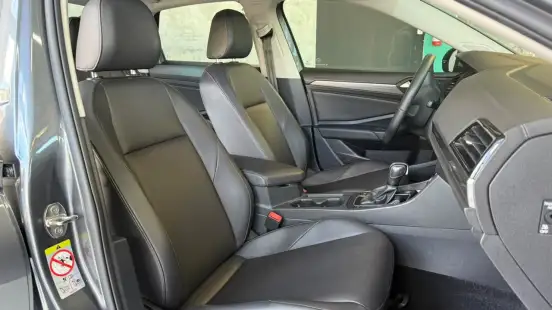 VOLKSWAGEN-JETTA-2020