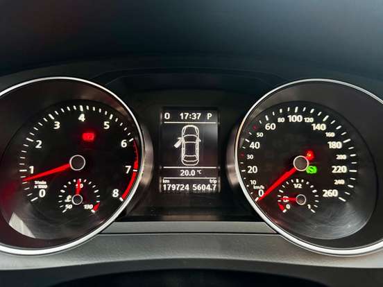 VOLKSWAGEN-JETTA-1.4 16V TSI COMFORTLINE GASOLINA 4P TIPTRONIC VOLKSWAGEN-JETTA-2016