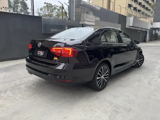 VOLKSWAGEN-JETTA-2016
