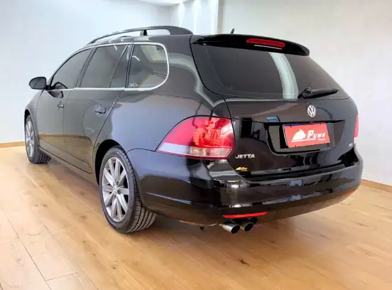 VOLKSWAGEN-JETTA-2.5 I VARIANT 20V 170CV GASOLINA 4P TIPTRONIC VOLKSWAGEN-JETTA-2011