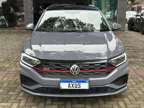 VOLKSWAGEN-JETTA-2020