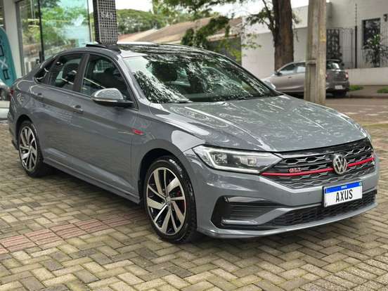 VOLKSWAGEN-JETTA-2020