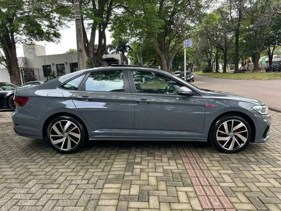 VOLKSWAGEN-JETTA-2020