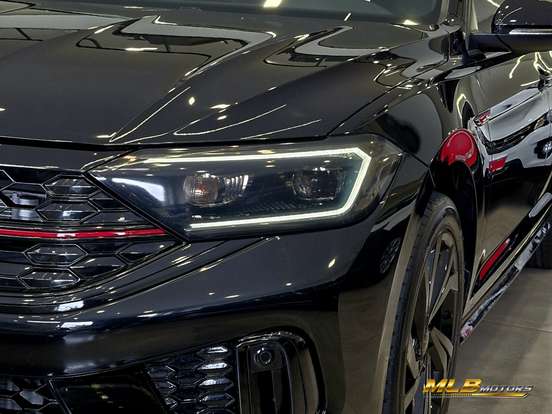 VOLKSWAGEN-JETTA-2024