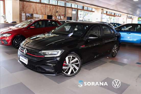 VOLKSWAGEN-JETTA-2020