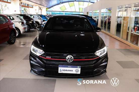 VOLKSWAGEN-JETTA-2020
