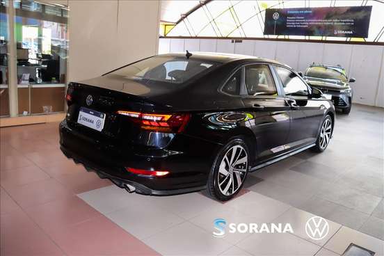 VOLKSWAGEN-JETTA-2020