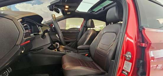 VOLKSWAGEN-JETTA-2024