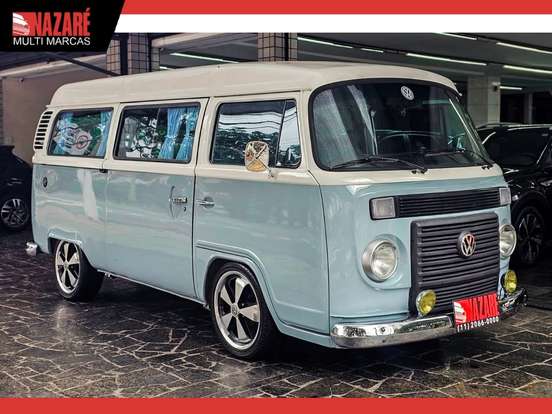 VOLKSWAGEN-KOMBI-2012
