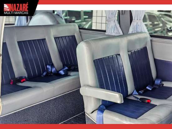 VOLKSWAGEN-KOMBI-2012