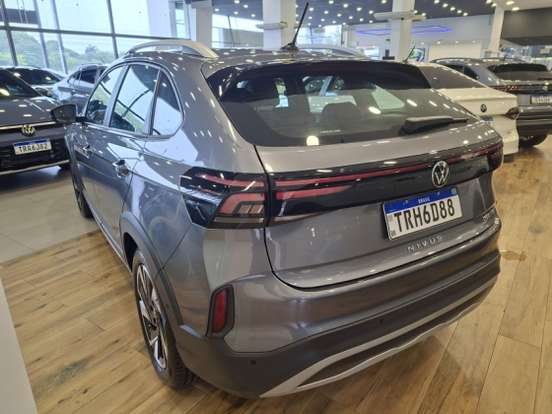 VOLKSWAGEN-NIVUS-1.0 200 TSI TOTAL FLEX HIGHLINE AUTOMÁTICO VOLKSWAGEN-NIVUS-2026