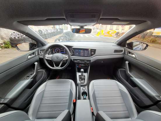 VOLKSWAGEN-NIVUS-1.0 200 TSI TOTAL FLEX HIGHLINE AUTOMÁTICO VOLKSWAGEN-NIVUS-2023