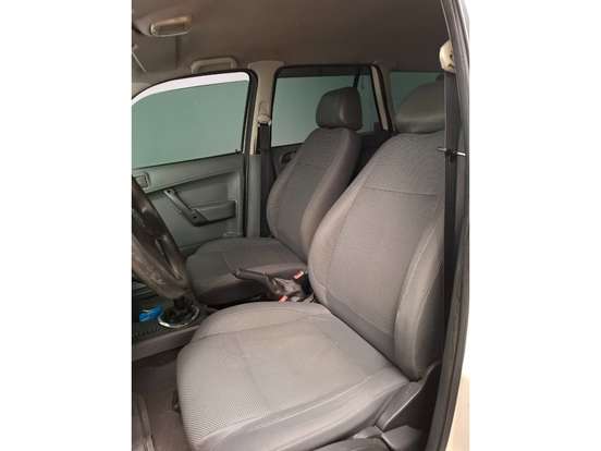 VOLKSWAGEN-PARATI-2005