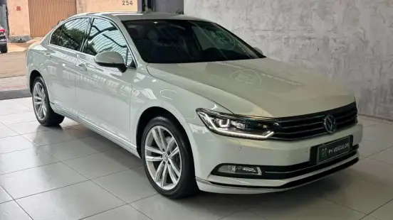 VOLKSWAGEN-PASSAT-2017