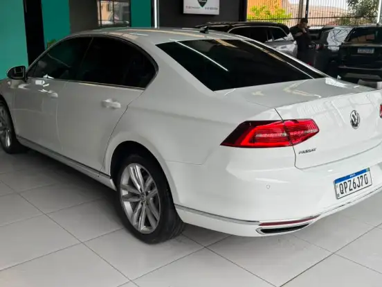 VOLKSWAGEN-PASSAT-2.0 16V TSI BLUEMOTION GASOLINA HIGHLINE 4P DSG VOLKSWAGEN-PASSAT-2017