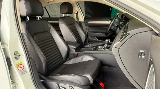 VOLKSWAGEN-PASSAT-2017