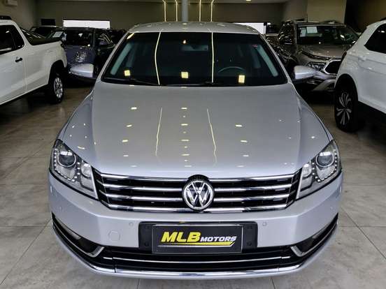 VOLKSWAGEN-PASSAT-2014
