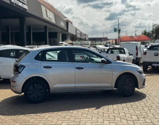 VOLKSWAGEN-POLO-2025