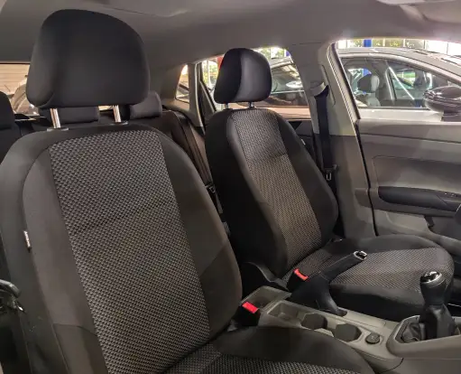 VOLKSWAGEN-POLO-2018