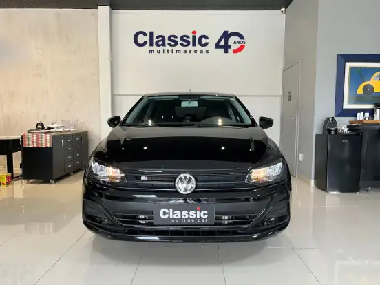 VOLKSWAGEN-POLO-2017