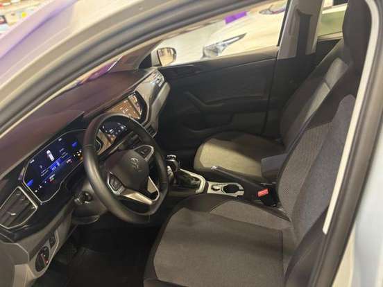 VOLKSWAGEN-POLO-2025