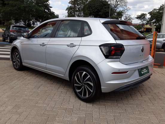 VOLKSWAGEN-POLO-1.0 170 TSI HIGHLINE AUTOMÁTICO VOLKSWAGEN-POLO-2025