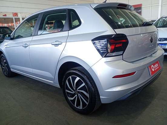 VOLKSWAGEN-POLO-1.0 170 TSI HIGHLINE AUTOMÁTICO VOLKSWAGEN-POLO-2024