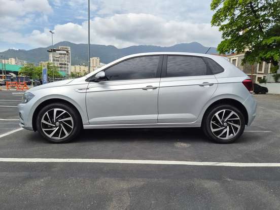 VOLKSWAGEN-POLO-1.0 200 TSI HIGHLINE AUTOMÁTICO VOLKSWAGEN-POLO-2019