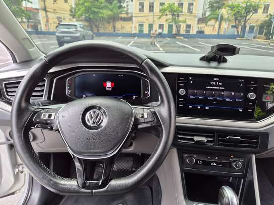 VOLKSWAGEN-POLO-2019