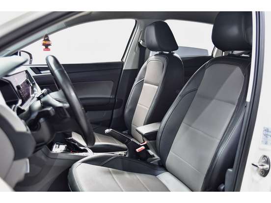 VOLKSWAGEN-POLO-1.0 200 TSI HIGHLINE AUTOMÁTICO VOLKSWAGEN-POLO-2017