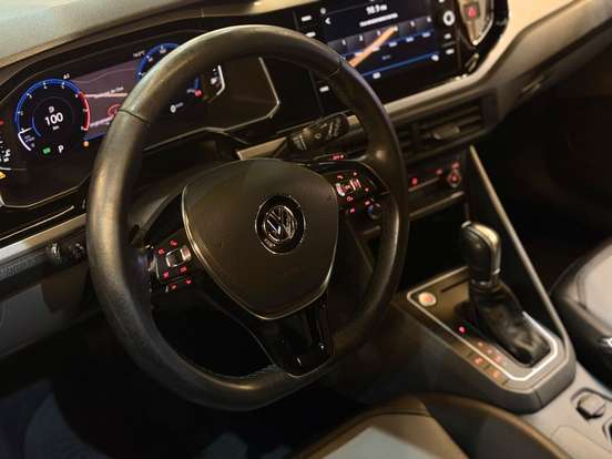 VOLKSWAGEN-POLO-1.0 200 TSI HIGHLINE AUTOMÁTICO VOLKSWAGEN-POLO-2019