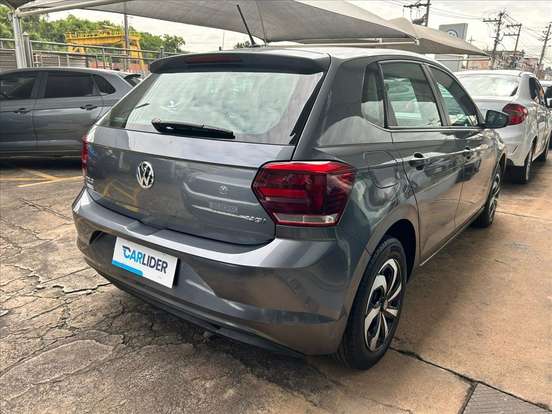 VOLKSWAGEN-POLO-2019
