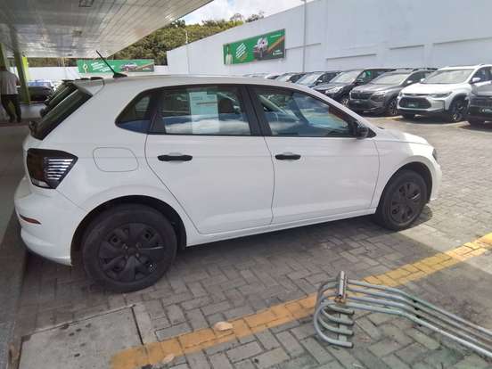 VOLKSWAGEN-POLO-2025