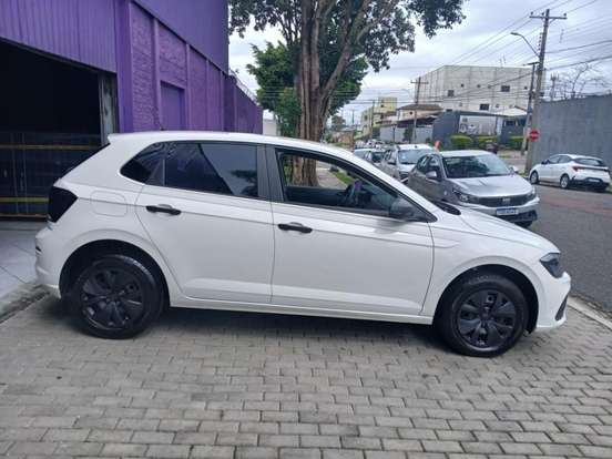 VOLKSWAGEN-POLO-2024