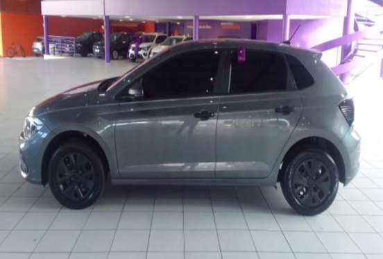 VOLKSWAGEN-POLO-2025