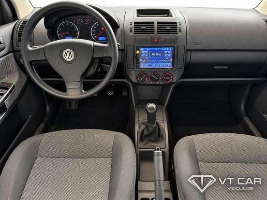 VOLKSWAGEN-POLO-1.6 MI 8V E-FLEX 4P MANUAL VOLKSWAGEN-POLO-2009