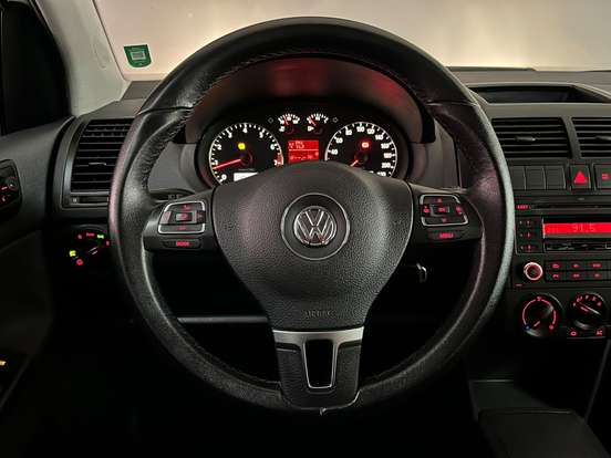 VOLKSWAGEN-POLO-1.6 MI 8V FLEX 4P MANUAL VOLKSWAGEN-POLO-2014