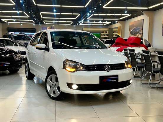 VOLKSWAGEN-POLO-1.6 MI 8V FLEX 4P MANUAL VOLKSWAGEN-POLO-2013