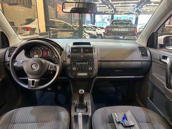 VOLKSWAGEN-POLO-1.6 MI 8V FLEX 4P MANUAL VOLKSWAGEN-POLO-2013