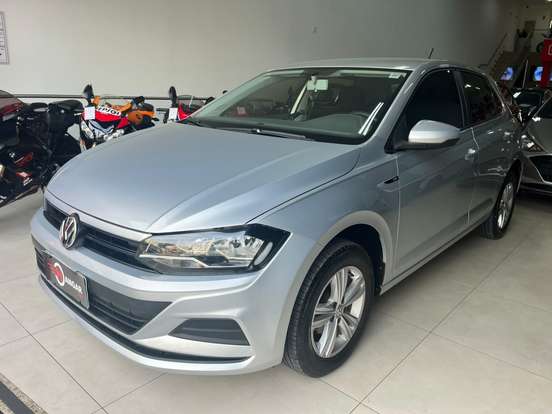 VOLKSWAGEN-POLO-2018